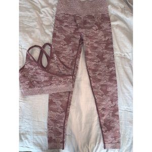 Berry Red Seamless camo set